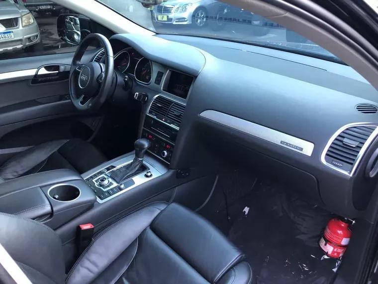 Audi Q7 Preto 15