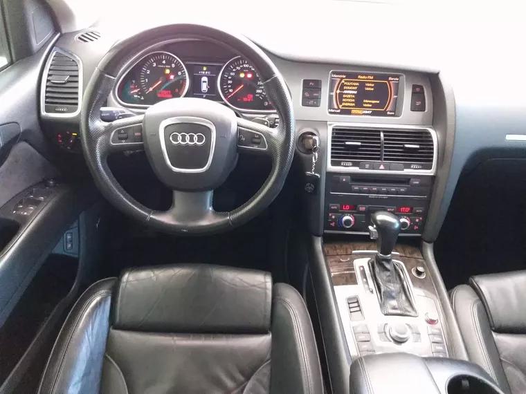 Audi Q7 Prata 15