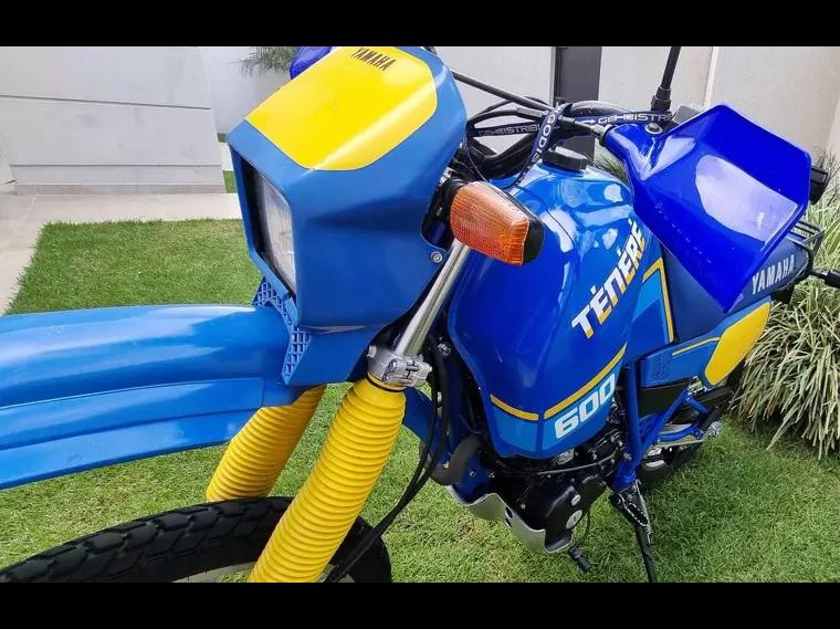 Yamaha XT 600 Azul 14