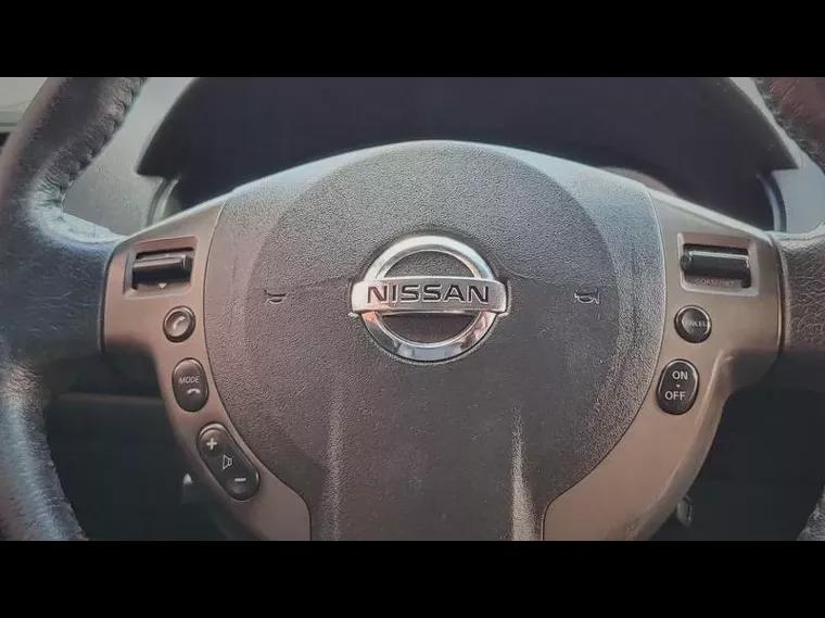 Nissan Sentra Prata 19