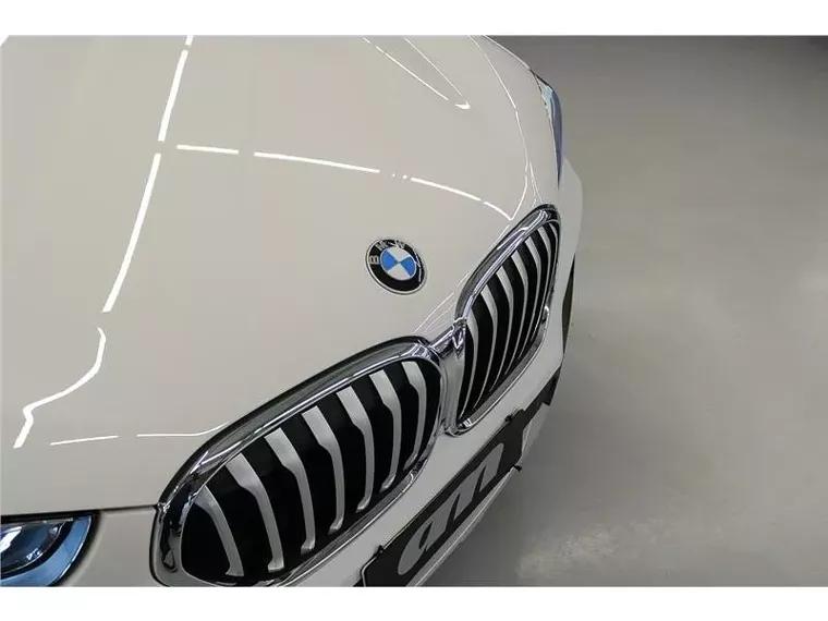 BMW X1 Branco 4