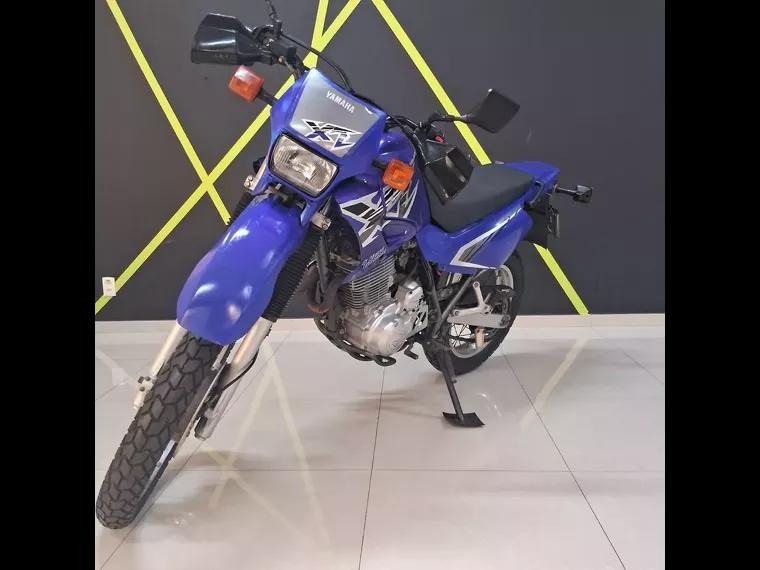 Yamaha XT 600 Azul 3