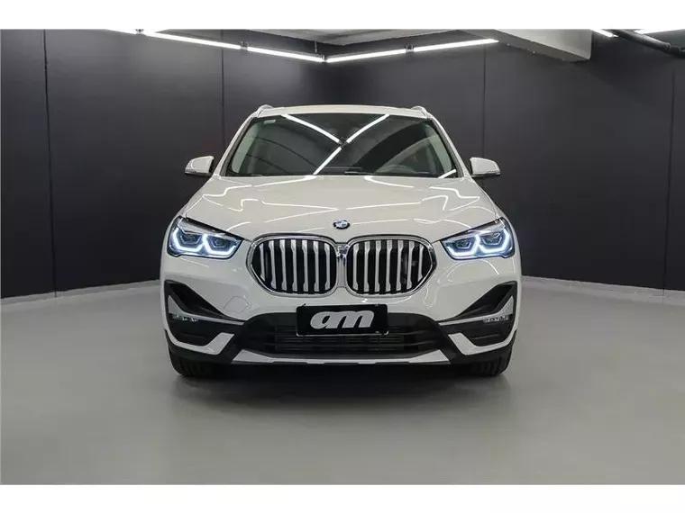 BMW X1 Branco 3