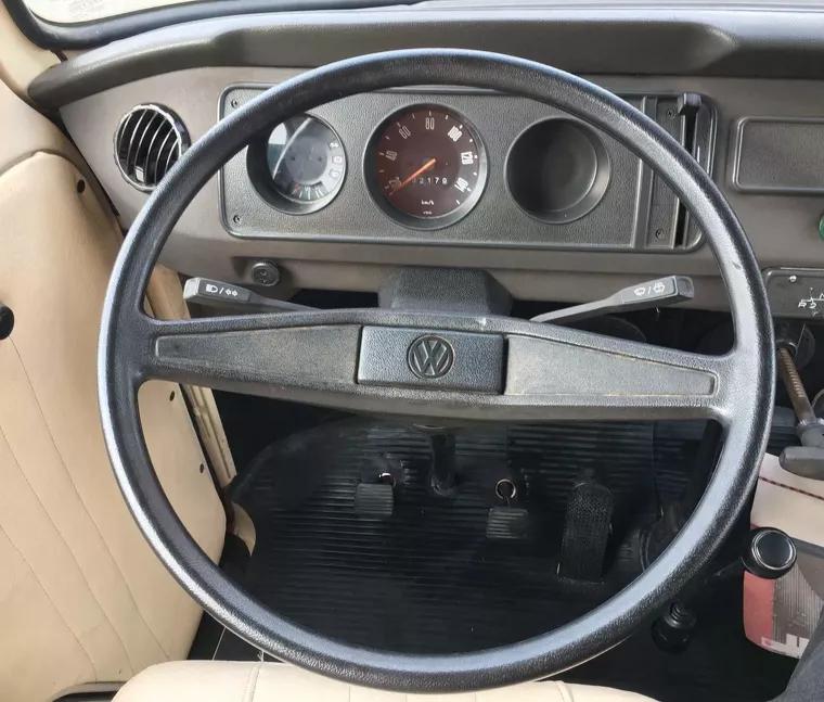 Volkswagen Kombi Preto 7