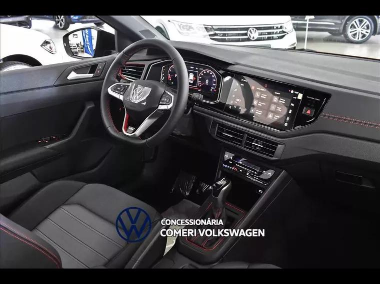Volkswagen Polo Hatch Vermelho 12