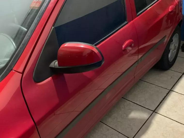 Chevrolet Celta Vermelho 16