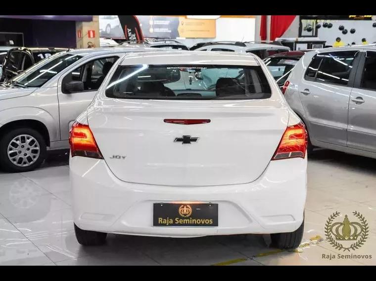 Chevrolet Onix Branco 5