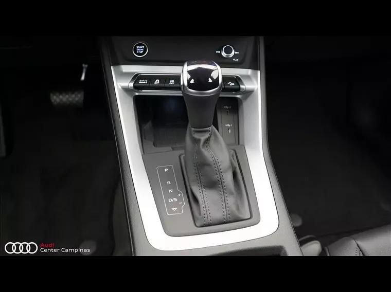 Audi Q3 Cinza 14