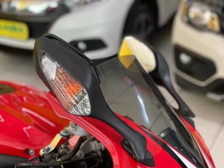 Honda CBR 1000 Vermelho 19