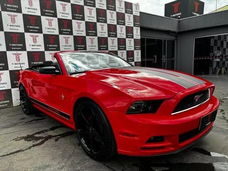 Ford Mustang Vermelho 1