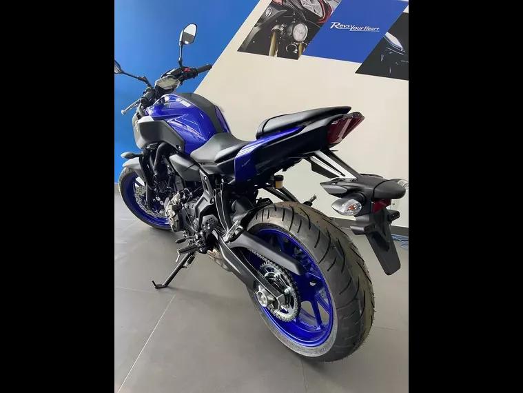 Yamaha MT-07 Azul 13