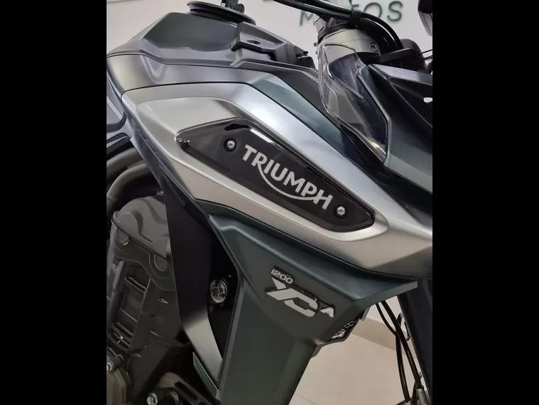 Triumph Tiger 1200 Verde 10