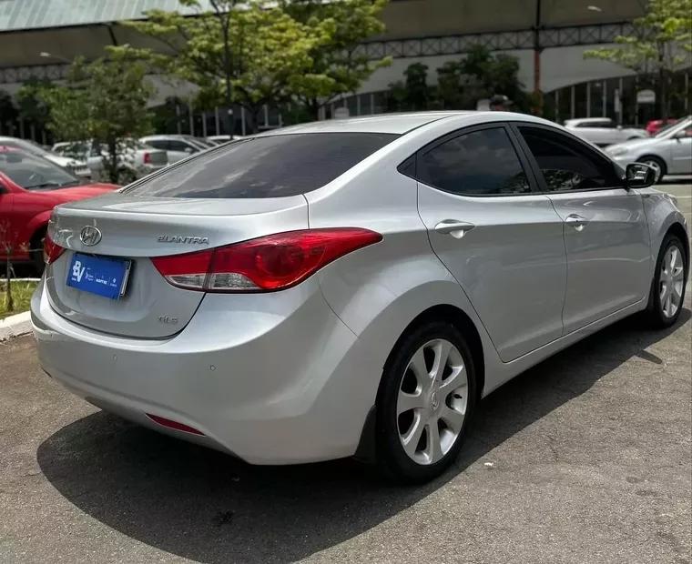 Hyundai Elantra Prata 5