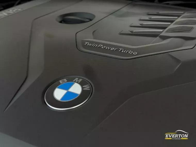 BMW 330i Preto 11