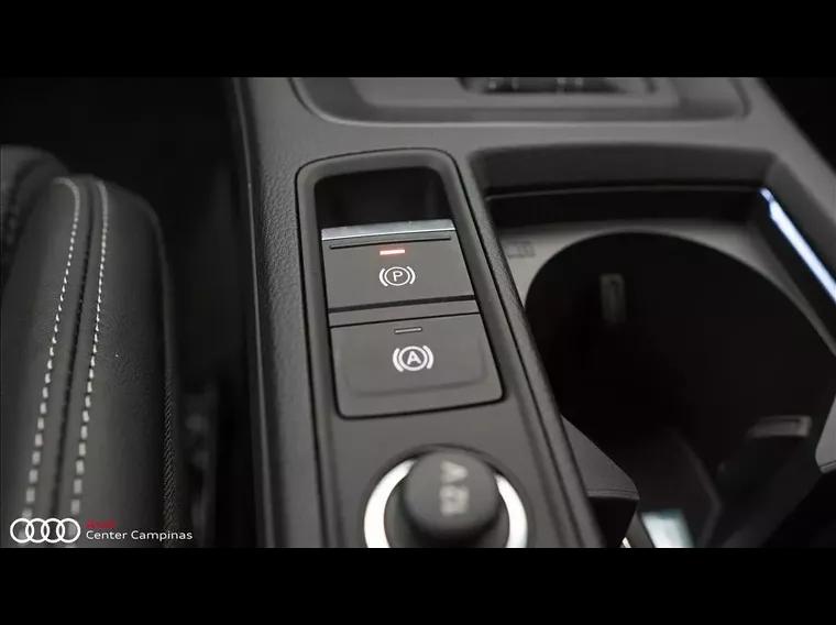 Audi Q3 Vermelho 17