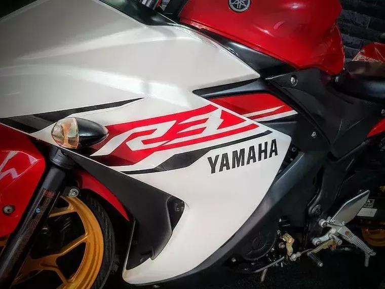 Yamaha YZF R3 Vermelho 16