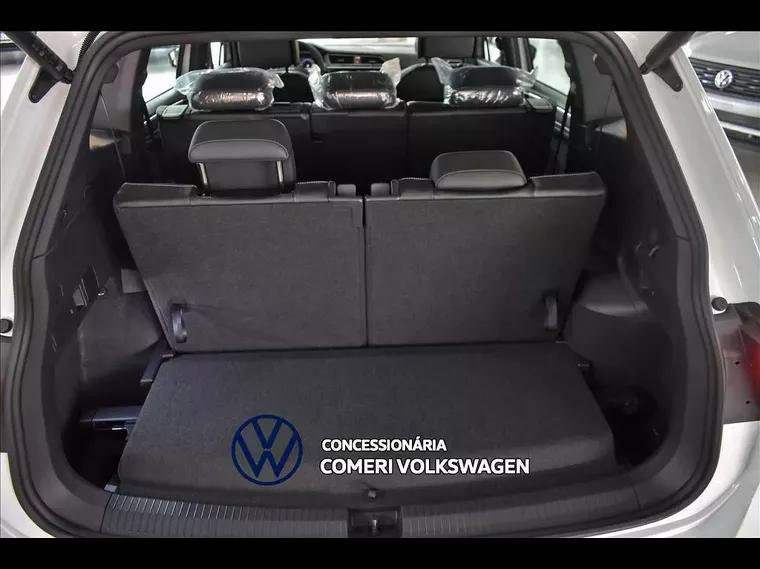 Volkswagen Tiguan Branco 18