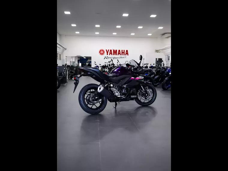 Yamaha YZF R3 Roxo 8