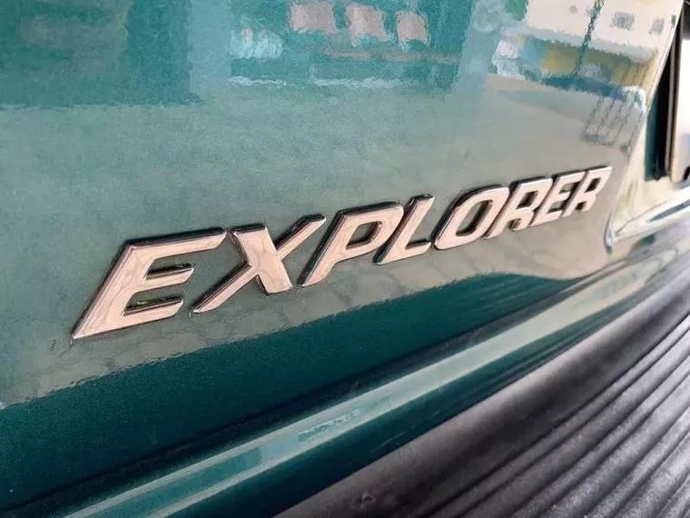 Ford Explorer Verde 9