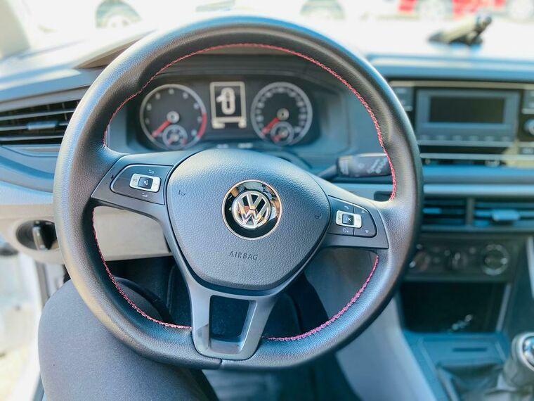 Volkswagen Polo Hatch Branco 7