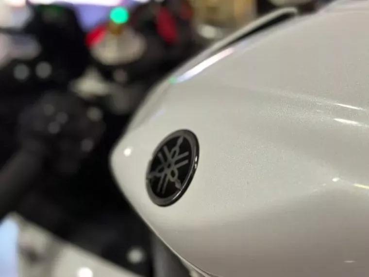 Yamaha YZF R6 Branco 9