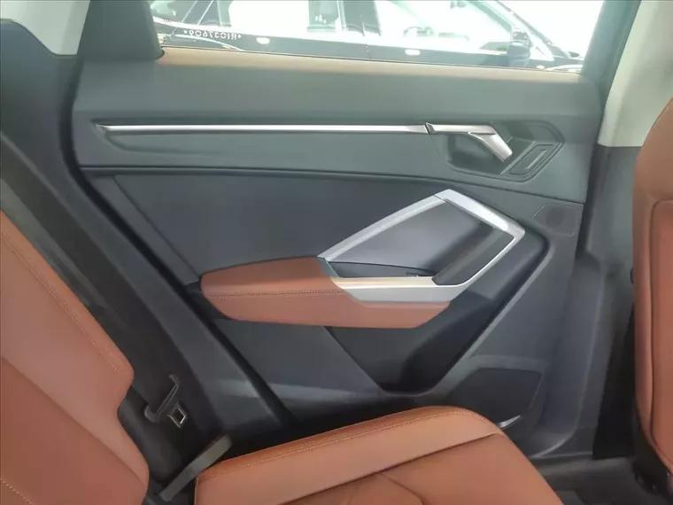 Audi Q3 Branco 11