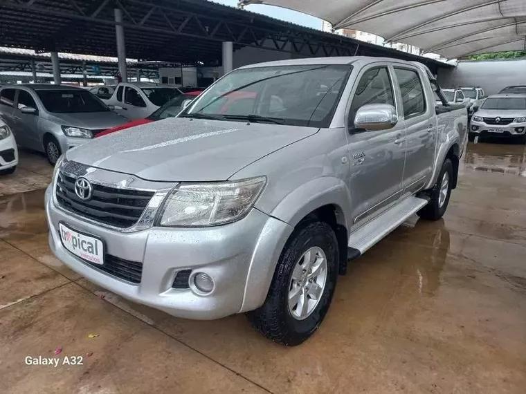 Toyota Hilux Prata 3