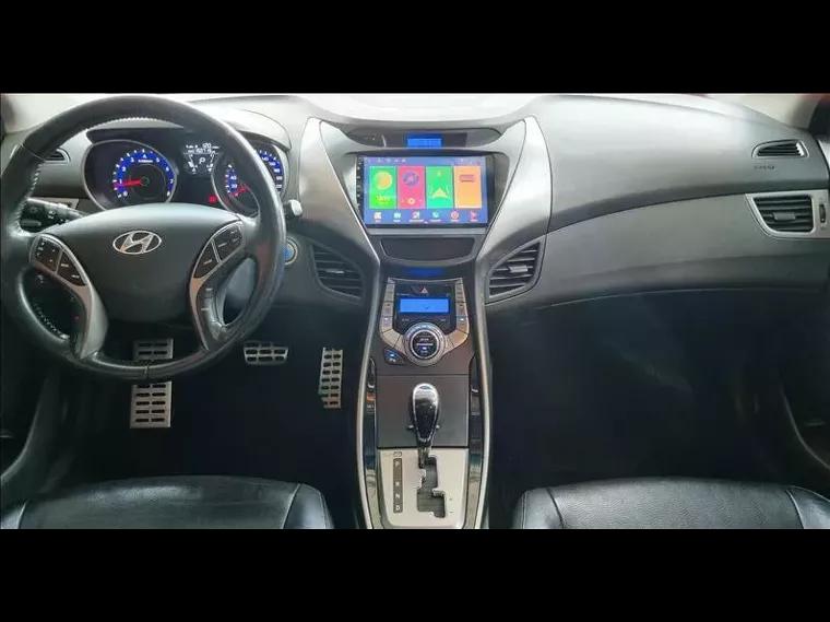 Hyundai Elantra Prata 10