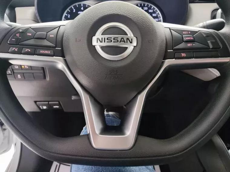 Nissan Versa Prata 9