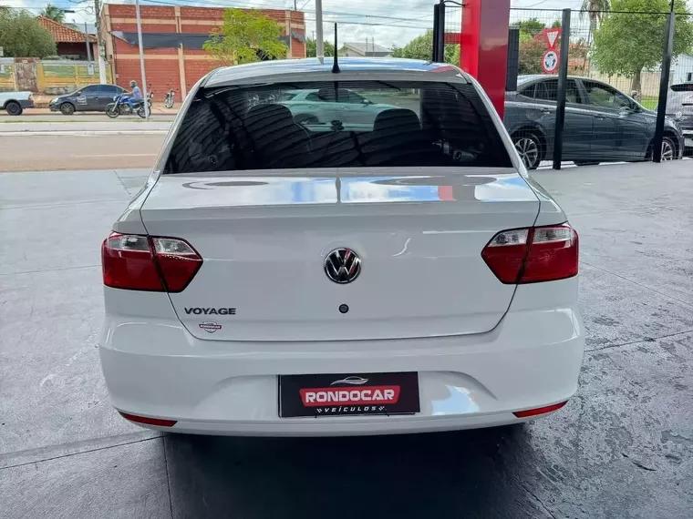 Volkswagen Voyage Branco 6