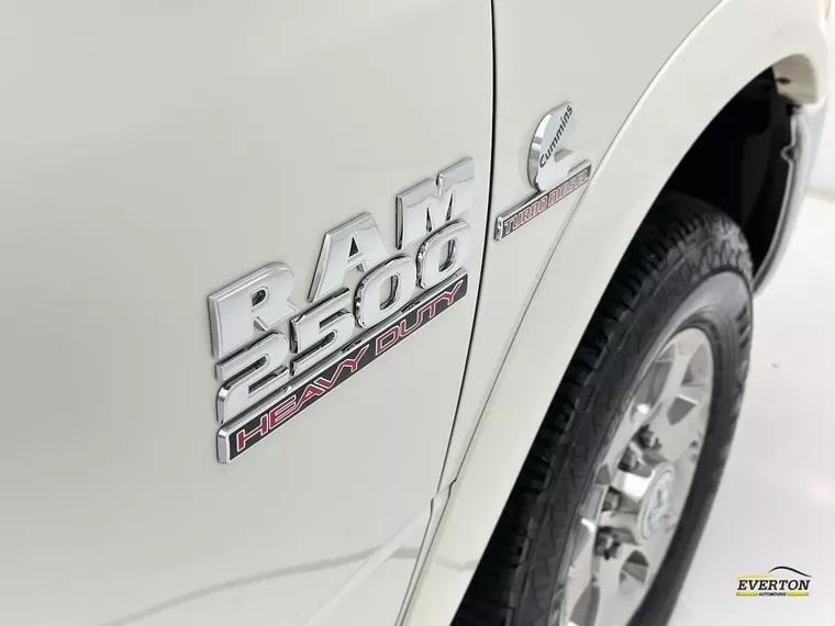 RAM 2500 Branco 9