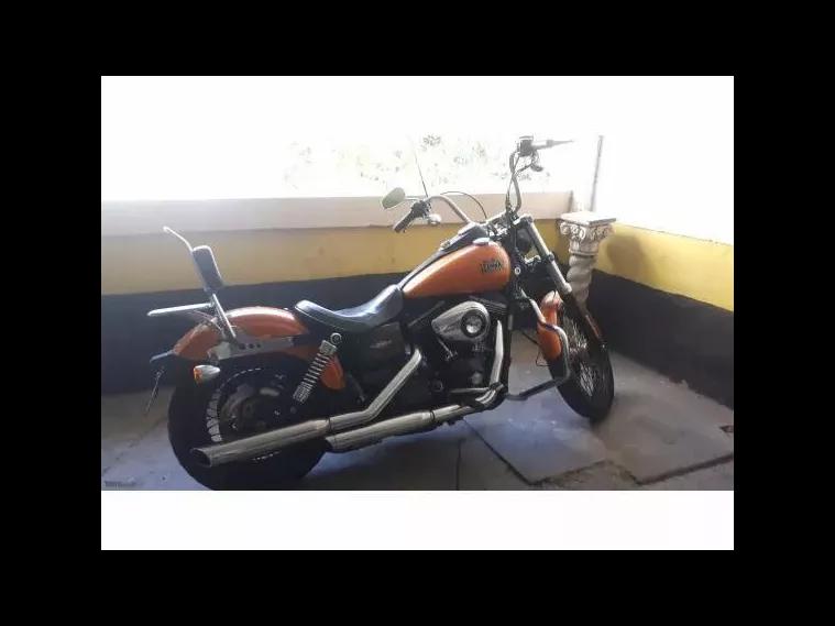 Harley-Davidson Street Bob Laranja 8