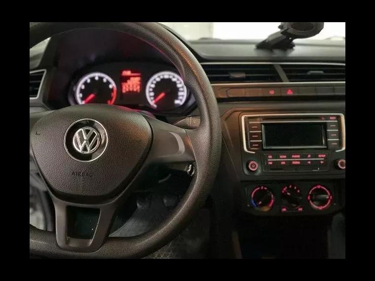 Volkswagen Voyage Prata 18