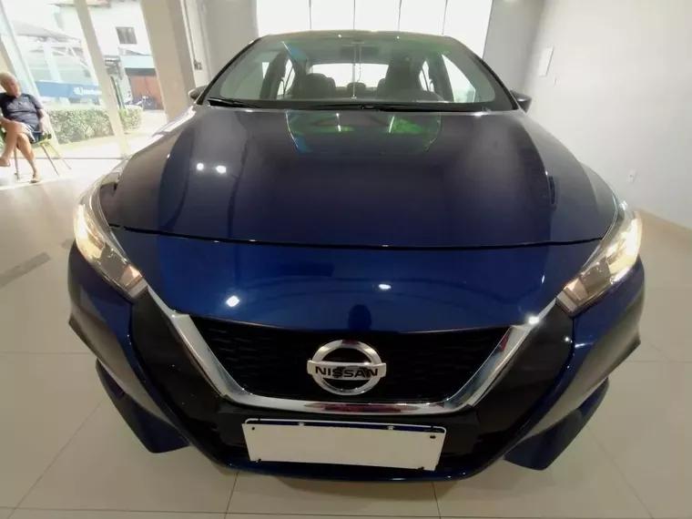 Nissan Versa Azul 2