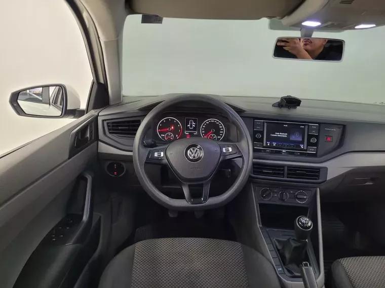 Volkswagen Polo Hatch Branco 8