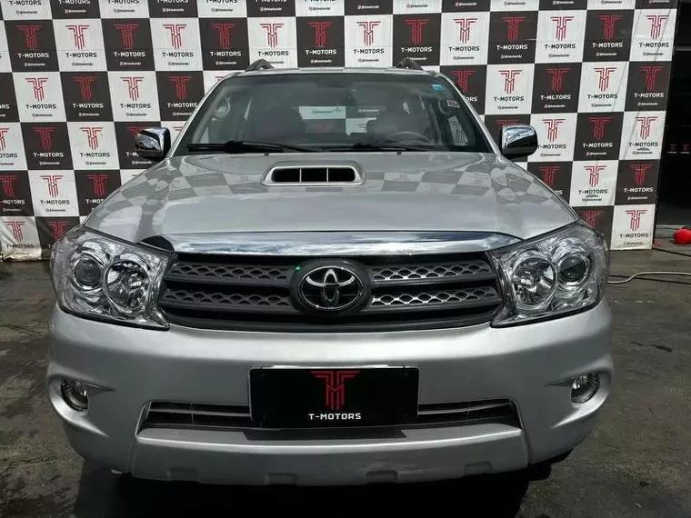 Toyota Hilux SW4 Prata 2