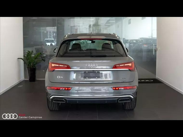 Audi Q5 Cinza 6