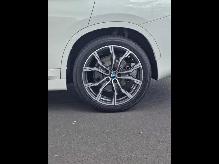 BMW X1 Branco 6