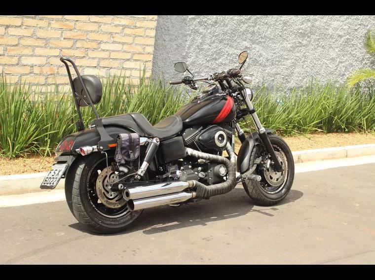Harley-Davidson Dyna Preto 6