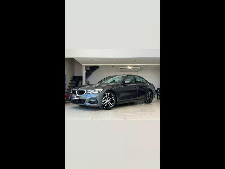 BMW 320i Cinza 1