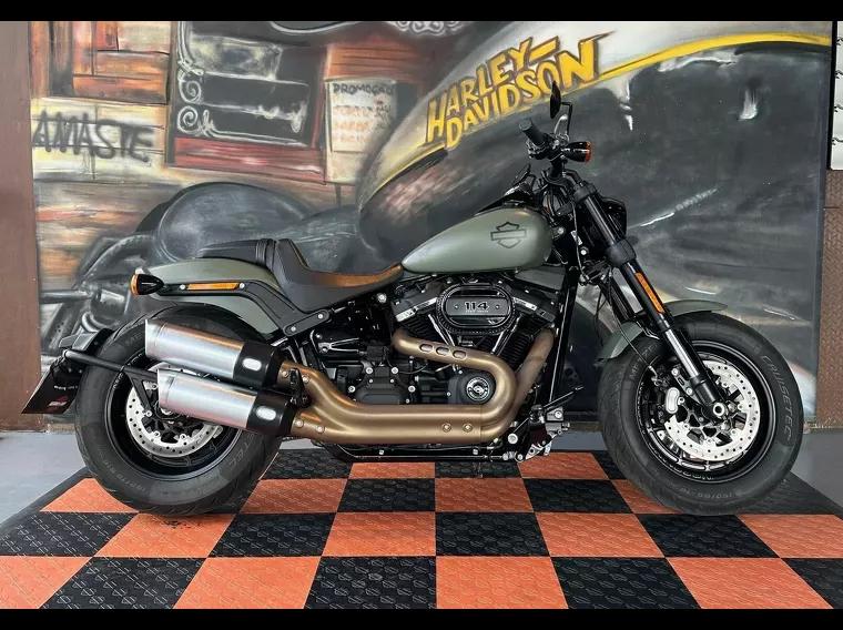 Harley-Davidson Fat Bob Verde 1