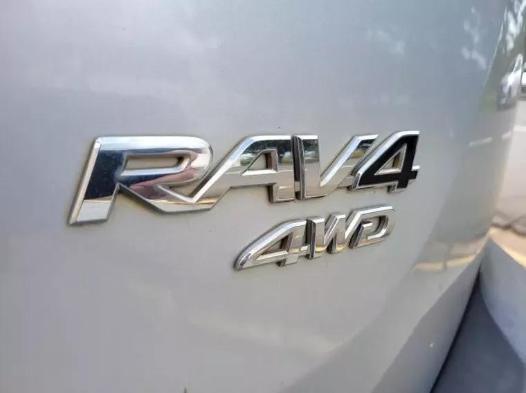Toyota RAV4 Prata 9