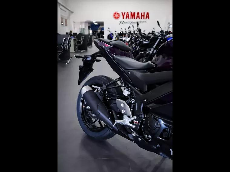 Yamaha YZF R3 Roxo 6