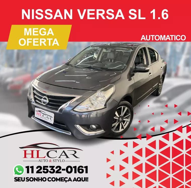 Nissan Versa Cinza 1
