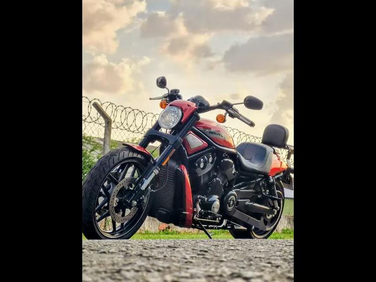 Harley-Davidson V-Rod Vermelho 2