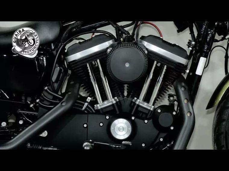 Harley-Davidson Sportster 883 Verde 7