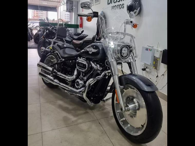 Harley-Davidson Fat Boy Cinza 3