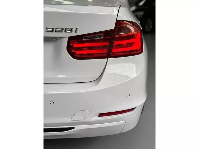 BMW 328i Branco 18