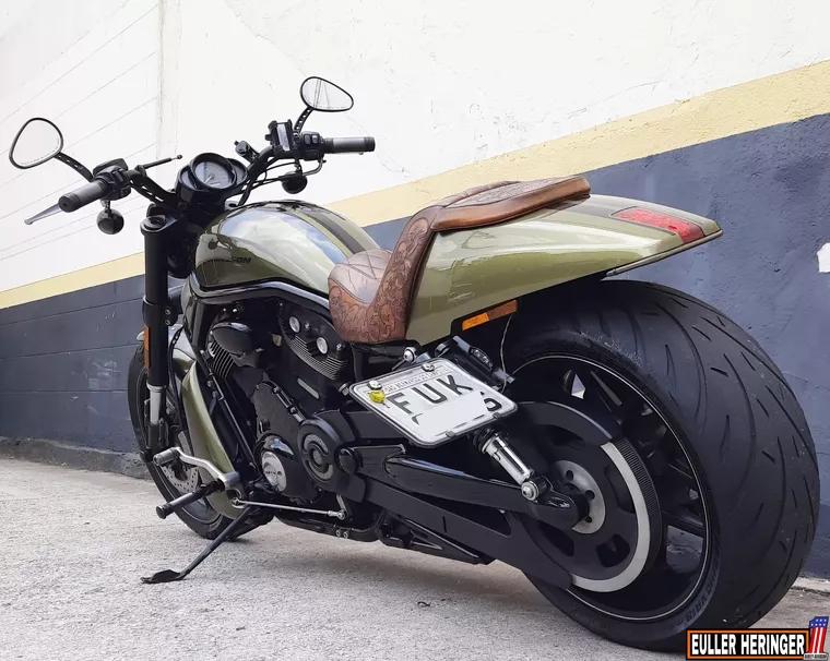 Harley-Davidson V-Rod Verde 13