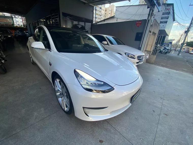 Tesla Model 3 Branco 2